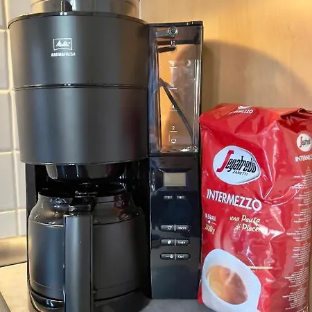 Daire Gemuetliche Maisonettewohnung Mit Dachterrasse Am Schloss