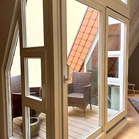 Daire Gemuetliche Maisonettewohnung Mit Dachterrasse Am Schloss *