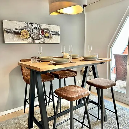 Gemuetliche Maisonettewohnung Mit Dachterrasse Am Schloss Apartment Oldenburg